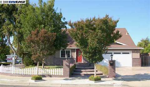 36260 Darvon St, Newark, CA 94560 photo 1
