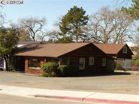 1027 Brown Ave, Lafayette, CA 94549 photo 1