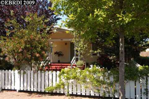 3010 Stanton St, Berkeley, CA 94702 photo 1
