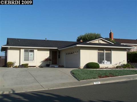 2609 Silvercrest St, Pinole, CA 94564 photo 1
