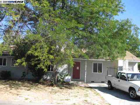 1640 Peach Pl, Concord, CA 94518 photo 1