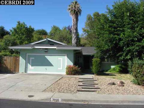 3909 Bayview Cir, Concord, CA 94520 photo 1