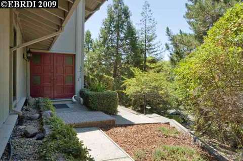 3210 Glenside Dr, Lafayette, CA 94549 photo 1