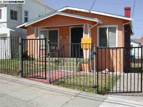 2050 E 19th St, Oakland, CA 94606 photo 1