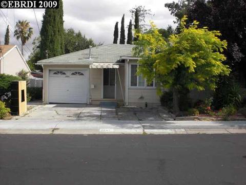2881 Mt Diablo St, Concord, CA 94518 photo 1