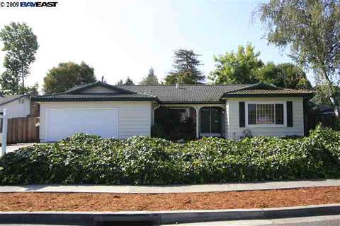 892 Olive Ave, Fremont, CA 94539 photo 1