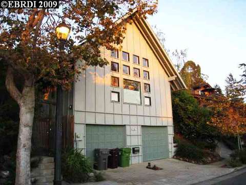 678 Alvarado Rd, Oakland, CA 94618 photo 1