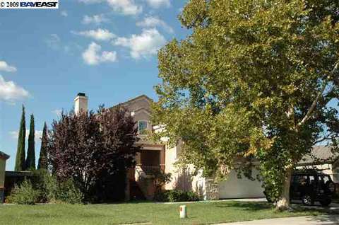 1661 Spring Ct, Tracy, CA 95376 photo 1