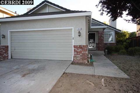 2033 Johnson Dr, Antioch, CA 94509 photo 1