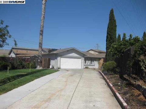 2105 Ascot Ct, Pittsburg, CA 94565 photo 1