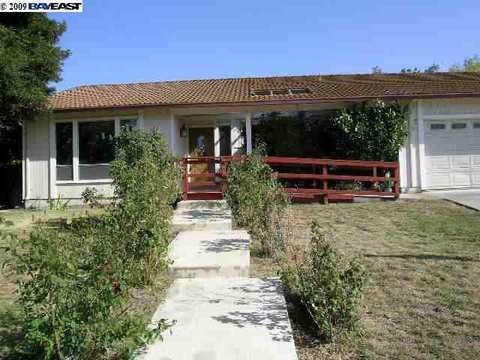4181 Storey Ln, Concord, CA 94518 photo 1