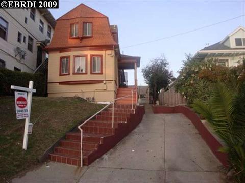 1372 E 27th St, Oakland, CA 94606 photo 1