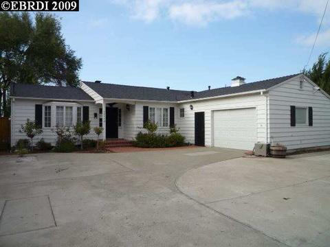 4246 Hillview Dr, Pittsburg, CA 94565 photo 1