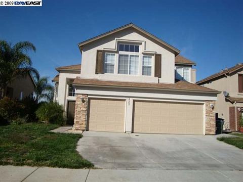 323 Fairmont Ct, Tracy, CA 95376 photo 1