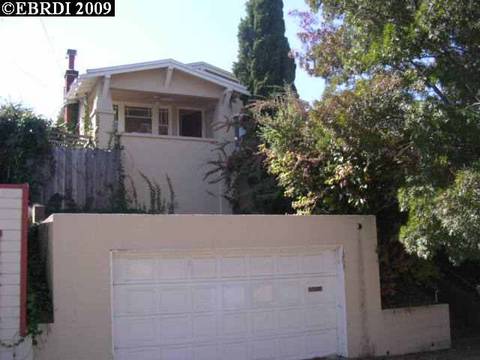 1263 E 34th St, Oakland, CA 94610 photo 1