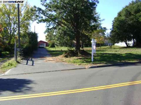 4837 Proctor Rd, Castro Valley, CA 94546 photo 1