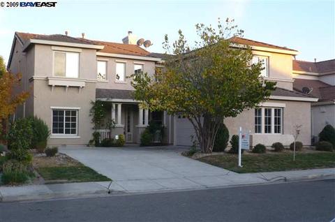 30226 Willowbrook Rd, Hayward, CA 94544 photo 1