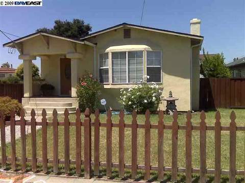 382 Dutton Ave, San Leandro, CA 94577 photo 1