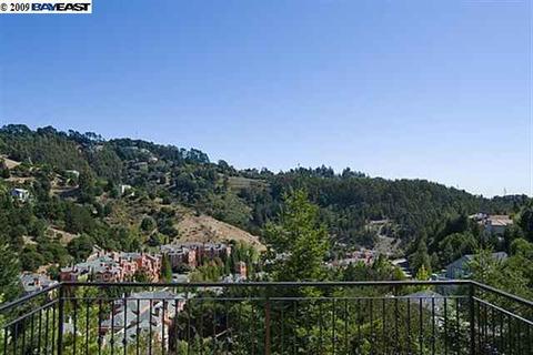 6946 Bristol Dr, Berkeley, CA 94705 photo 1