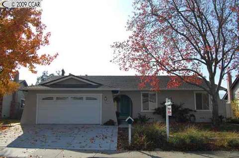 704 Skyline Dr, Martinez, CA 94553 photo 1