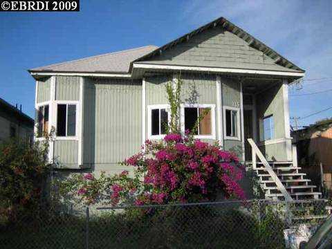 125 Chanslor Ave, Richmond, CA 94801 photo 1