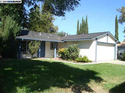 1455 Cypress Dr, Tracy, CA 95376 photo 1