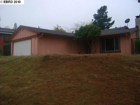 802 Ketch Ct, Rodeo, CA 94572 photo 1