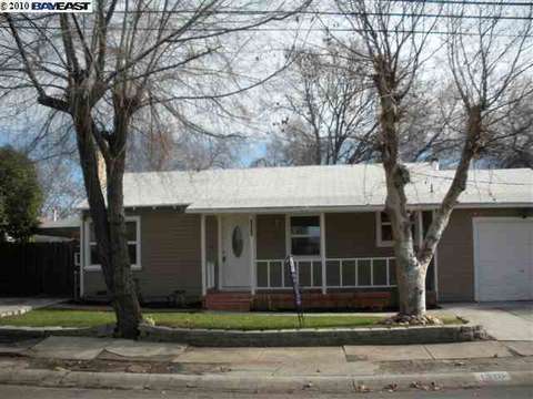 1320 Mesa St, Concord, CA 94518 photo 1