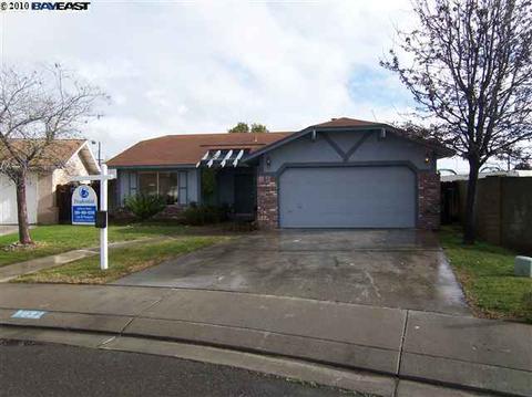1832 Crestmoor Ct, Ceres, CA 95307 photo 1
