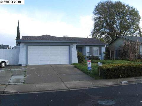 3811 Saint Moritz Dr, Pittsburg, CA 94565 photo 1