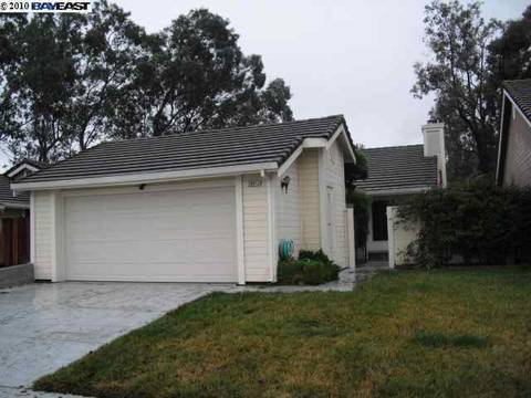 38013 Iris Ct, Newark, CA 94560 photo 1