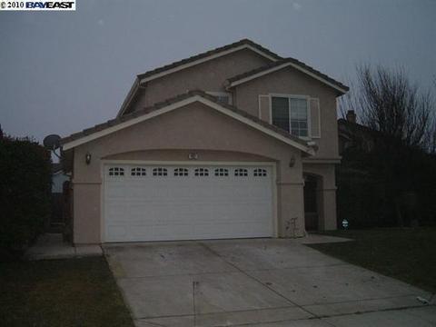 402 Charlemagne Ln, Tracy, CA 95376 photo 1