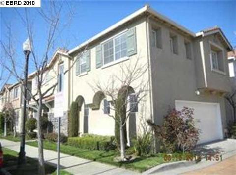 119 Accolade Dr, San Leandro, CA 94577 photo 1