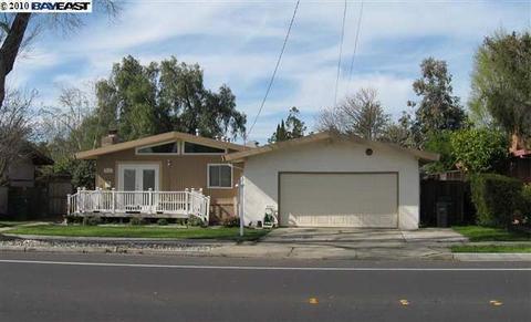 1722 Pine St, Livermore, CA 94550 photo 1
