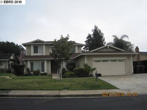 2304 Robles Dr, Antioch, CA 94509 photo 1