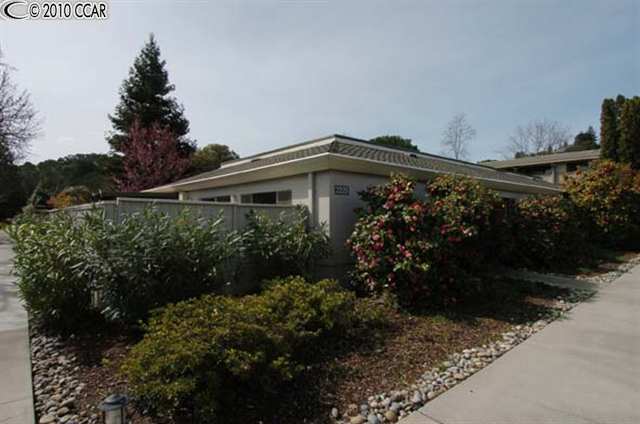 2225 Pine Knoll Dr #3, Walnut Creek, CA 94595 photo 1