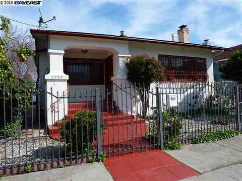 2850 E 16th St, Oakland, CA 94601 photo 1