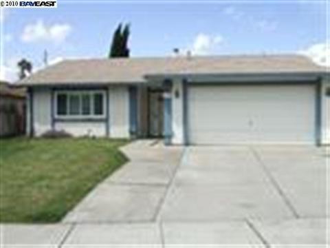 1311 Snyder St, Manteca, CA 95336 photo 1