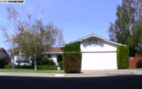 1639 Olympia St, Concord, CA 94521 photo 1