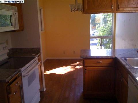 2579 San Leandro Blvd, San Leandro, CA 94578 photo 1
