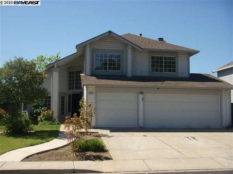 1951 Hemlock Dr, Oakley, CA 94561 photo 1