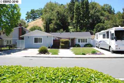 2902 Simas Ave, Pinole, CA 94564 photo 1