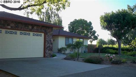 4449 Rose Ave, Oakley, CA 94561 photo 1
