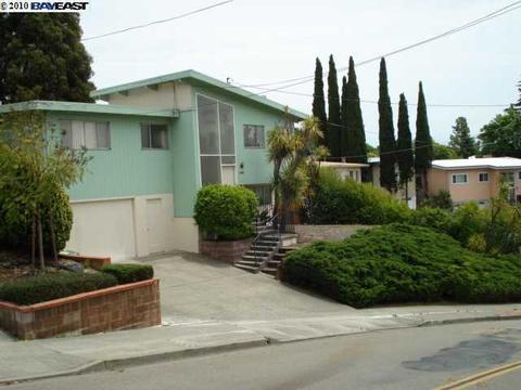 5169 Rahlves Dr, Castro Valley, CA 94546 photo 1