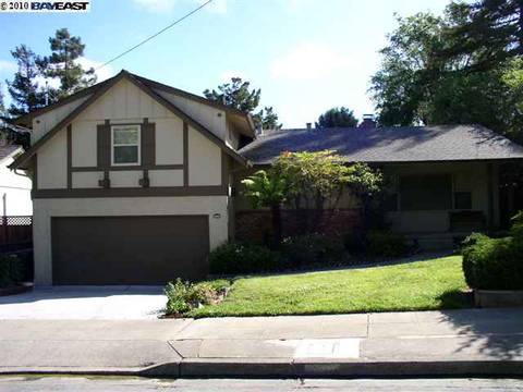 17523 Mayflower Dr, Castro Valley, CA 94546 photo 1