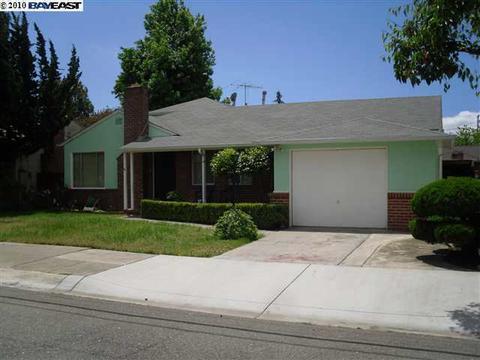 2077 Trombas Ave, San Leandro, CA 94577 photo 1
