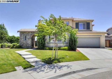 2696 Marshall Ct, Tracy, CA 95377 photo 1