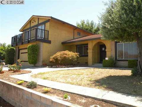 122 Regent Dr, Pittsburg, CA 94565 photo 1