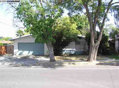 1818 Pine St, Livermore, CA 94551 photo 1