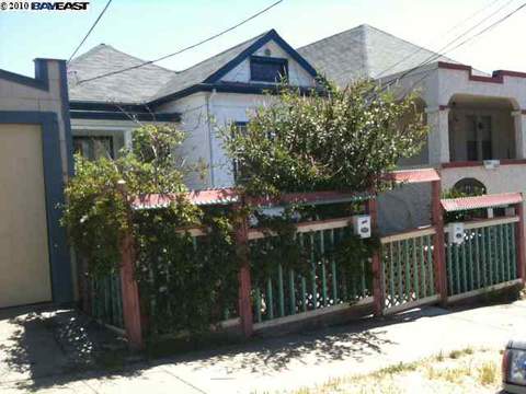 2020 E 19th St, Oakland, CA 94606 photo 1